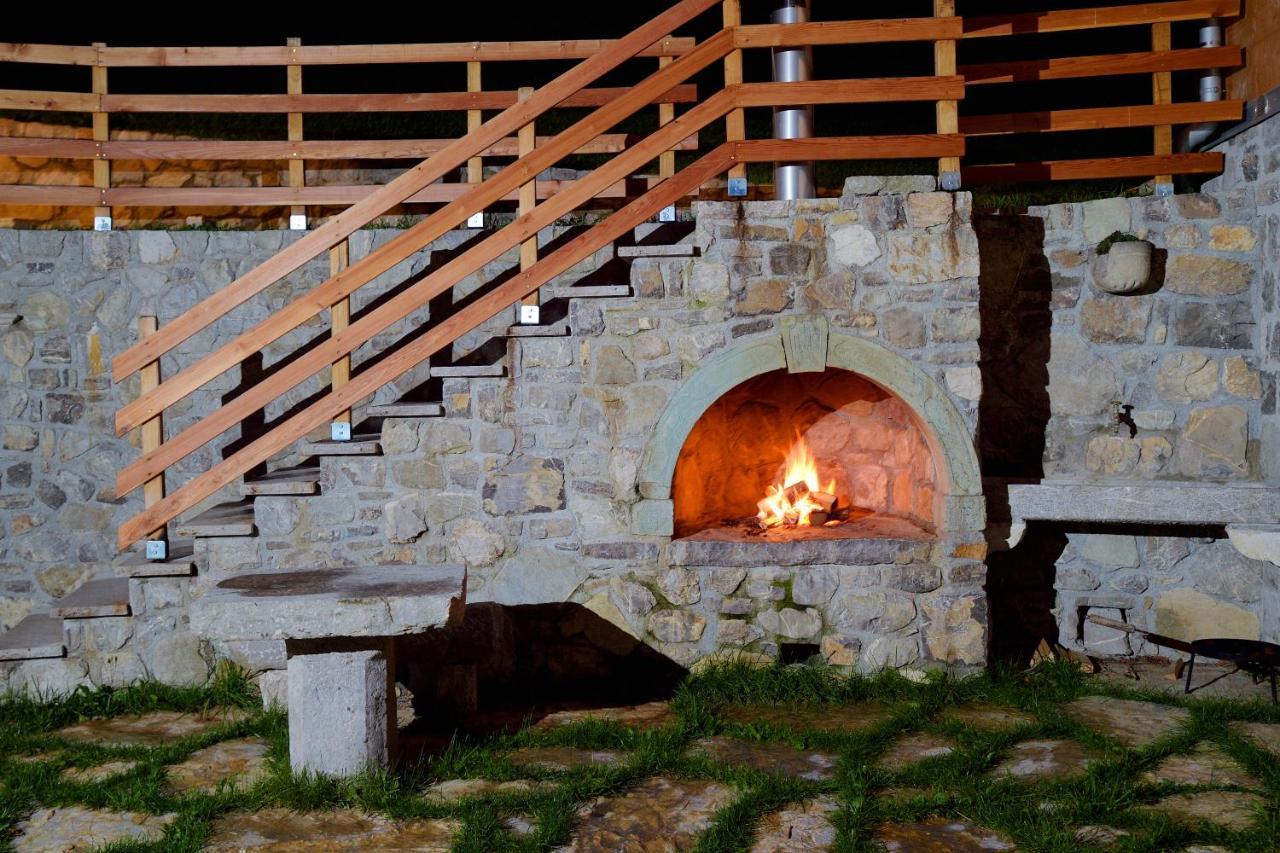 Villa Granaries Pear & Walnut Tolmin Exterior foto